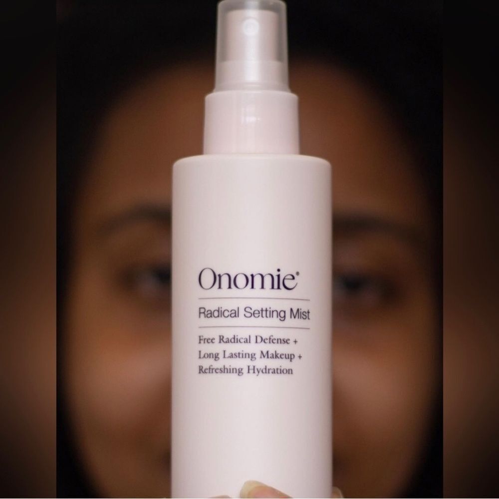 ONOMIE RADICAL SETTING MIST LONG LASTING REVOLVE 5 ⭐️ 159ml 37.00